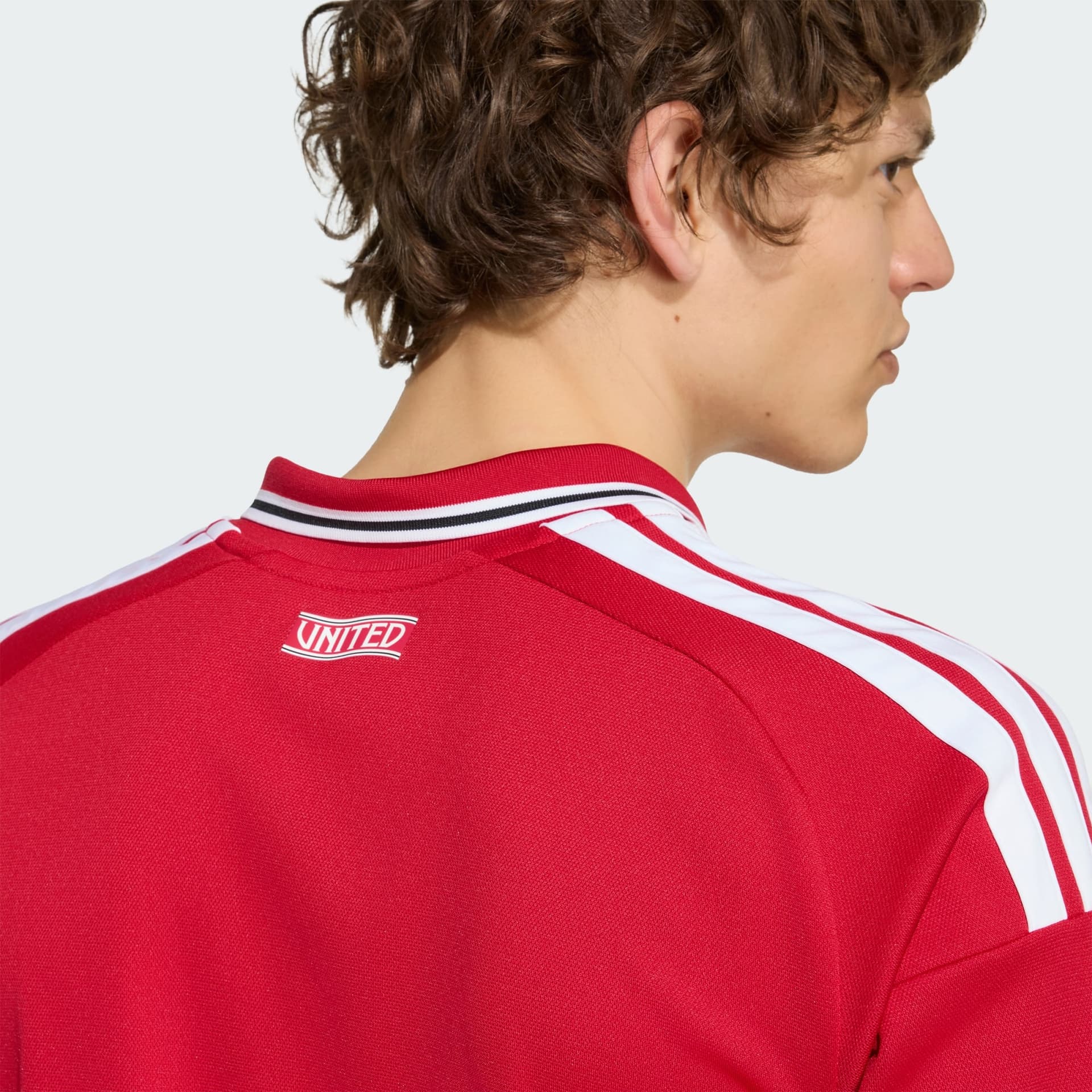 Manchester United 25/26 Away Jersey alternate